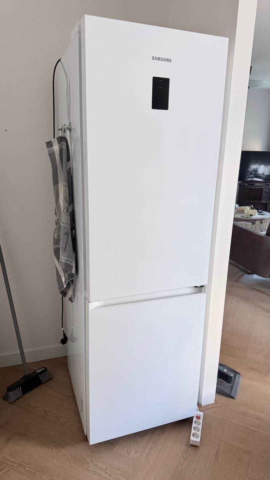 Samsung koelkast vrieskast combinatie, Ophalen, Gebruikt, 200 liter of meer, Met aparte vriezer