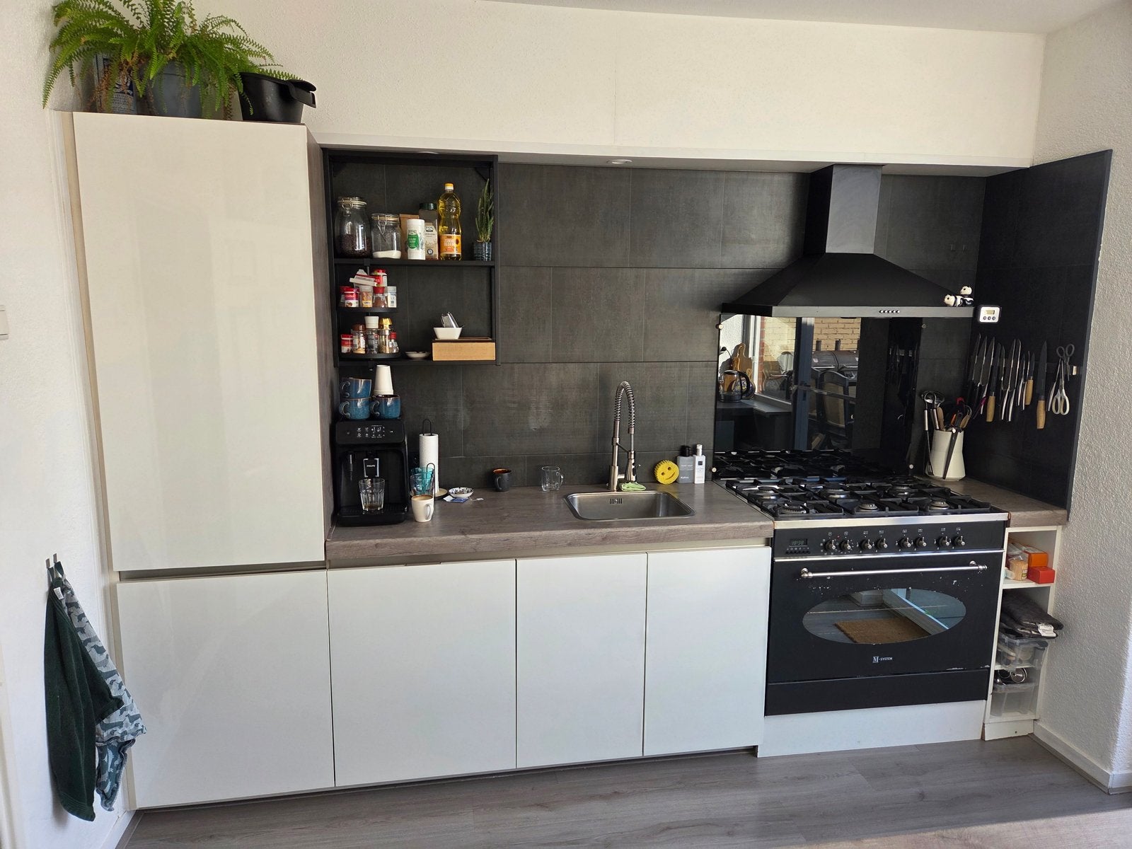 keuken met inbouwapparatuur, Ophalen, Gebruikt, Wit, Enkelwandige keuken