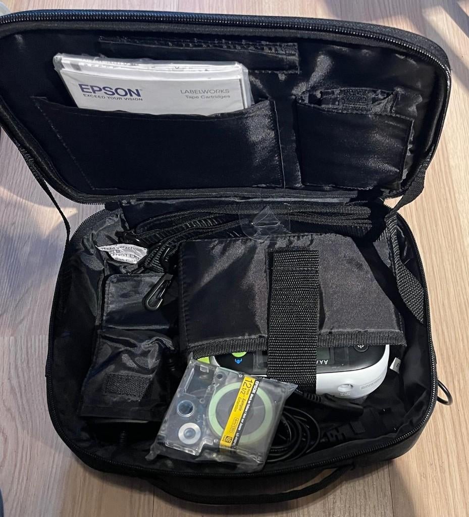 Epson LabelWorks LW-300 labelprinter met tas (z.g.a.n.), Ophalen, Qwerty, Epson, Zo goed als nieuw