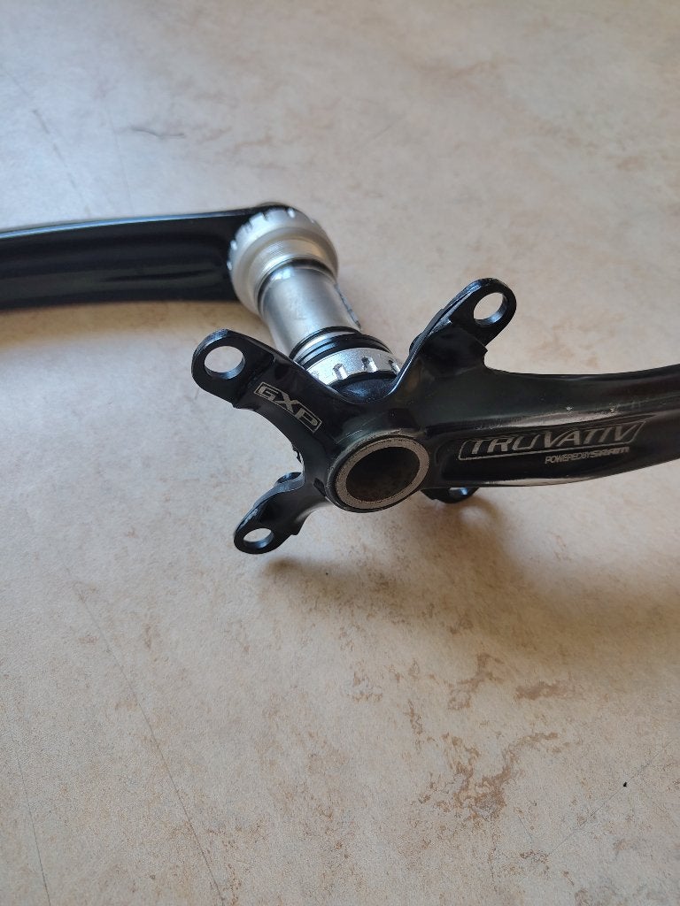 Sram Truvativ crankset met Bottom Bracket, Fietsen en Brommers, Fietsonderdelen, Crankstel of Pedalen, Gebruikt, Ophalen of Verzenden