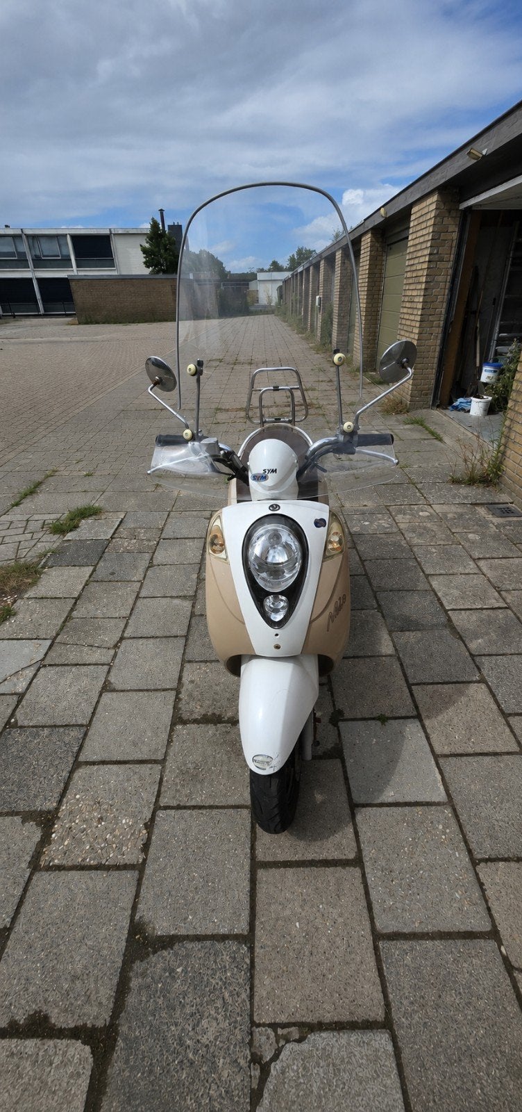 mio snor Scooter -, Fietsen en Brommers, Scooters | Overige merken, Nio, Gebruikt, Maximaal 45 km/u, Ophalen of Verzenden