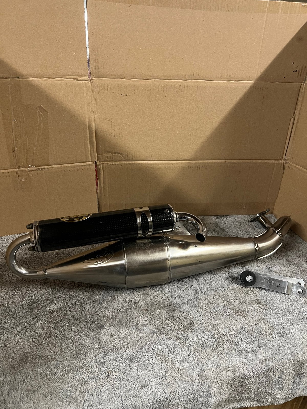 Nette uitlaat laser Yamaha Aerox met wat gebruikerssporen, Ophalen of Verzenden, Gebruikt, Uitlaat, Yamaha