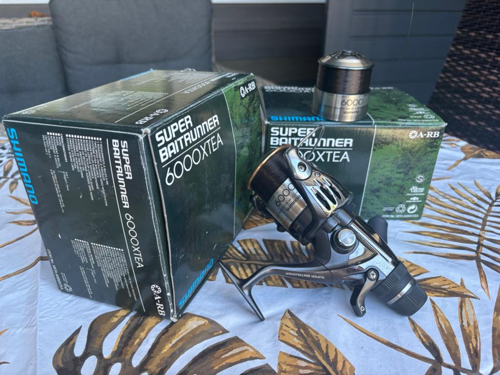 Shimano  Super Baitrunner 6000 XTEA, Ophalen of Verzenden, Gebruikt, Molen
