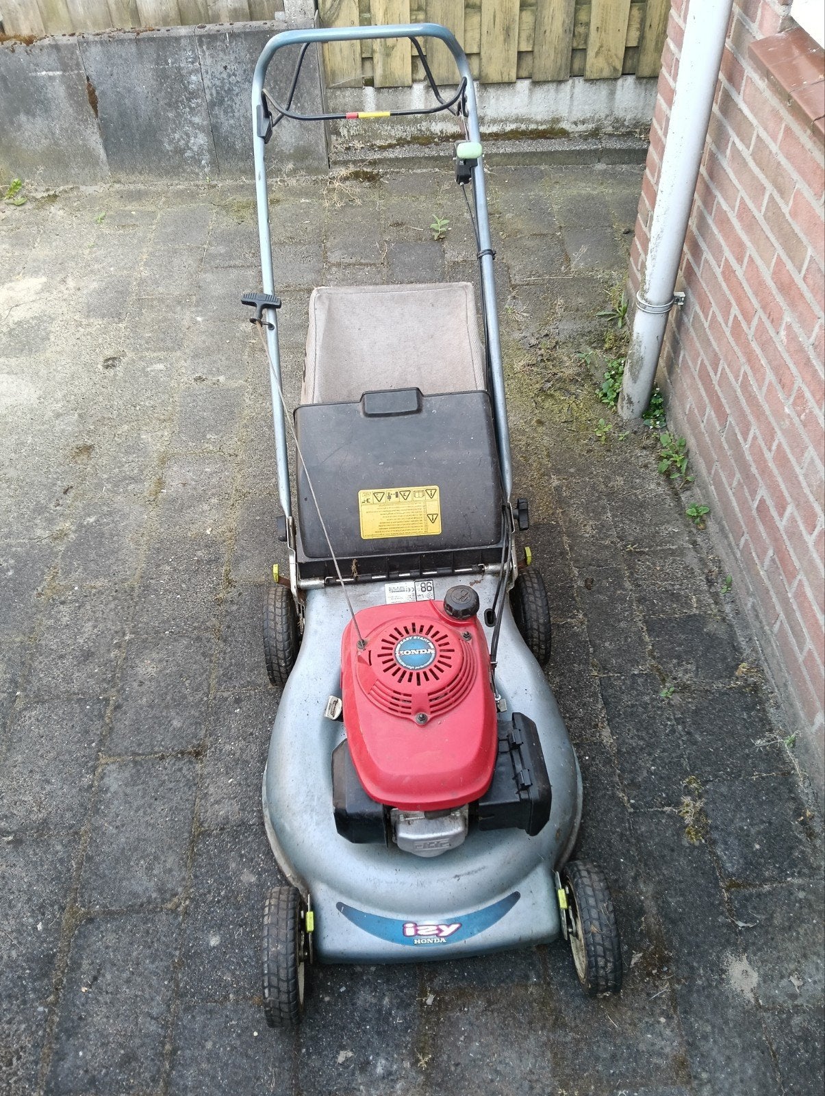 Honda izy grasmaaier, Tuin en Terras, Grasmaaiers, Ophalen, Honda grasmaaier, Gebruikt, 50 cm of meer