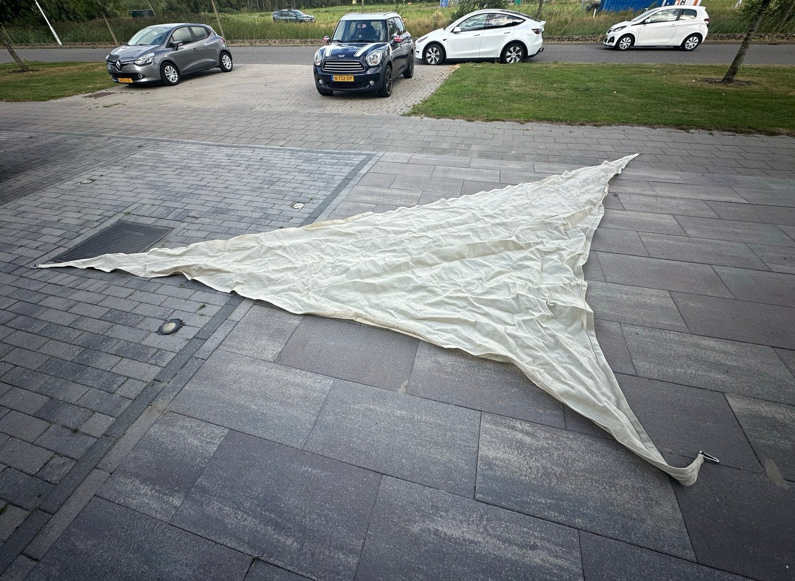 Nesling Schaduwdoek Driehoek - Gebruikt, Tuin en Terras, Schaduwdoeken, Ophalen of Verzenden, Gebruikt