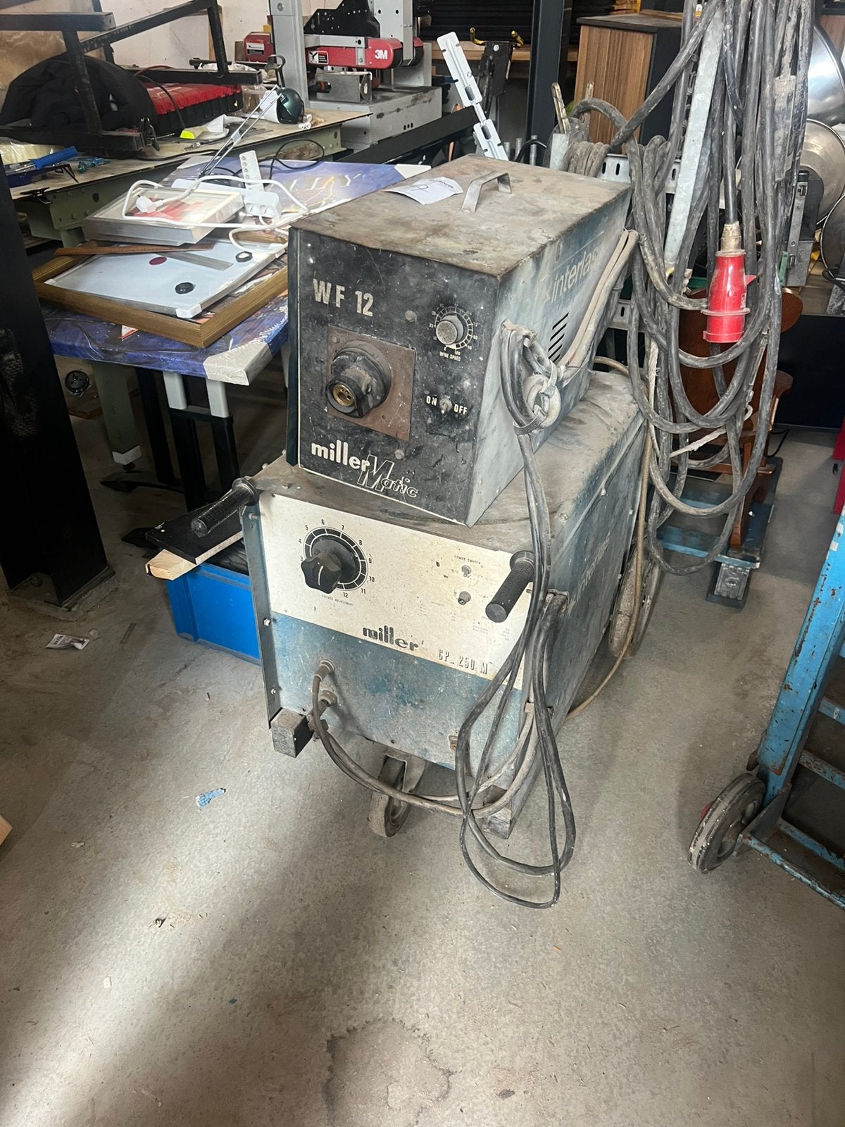 Miller mig lasapparaat, Doe-het-zelf en Verbouw, Gereedschap | Lasapparaten, Ophalen, Gebruikt, 150 tot 250 ampère, Overige typen