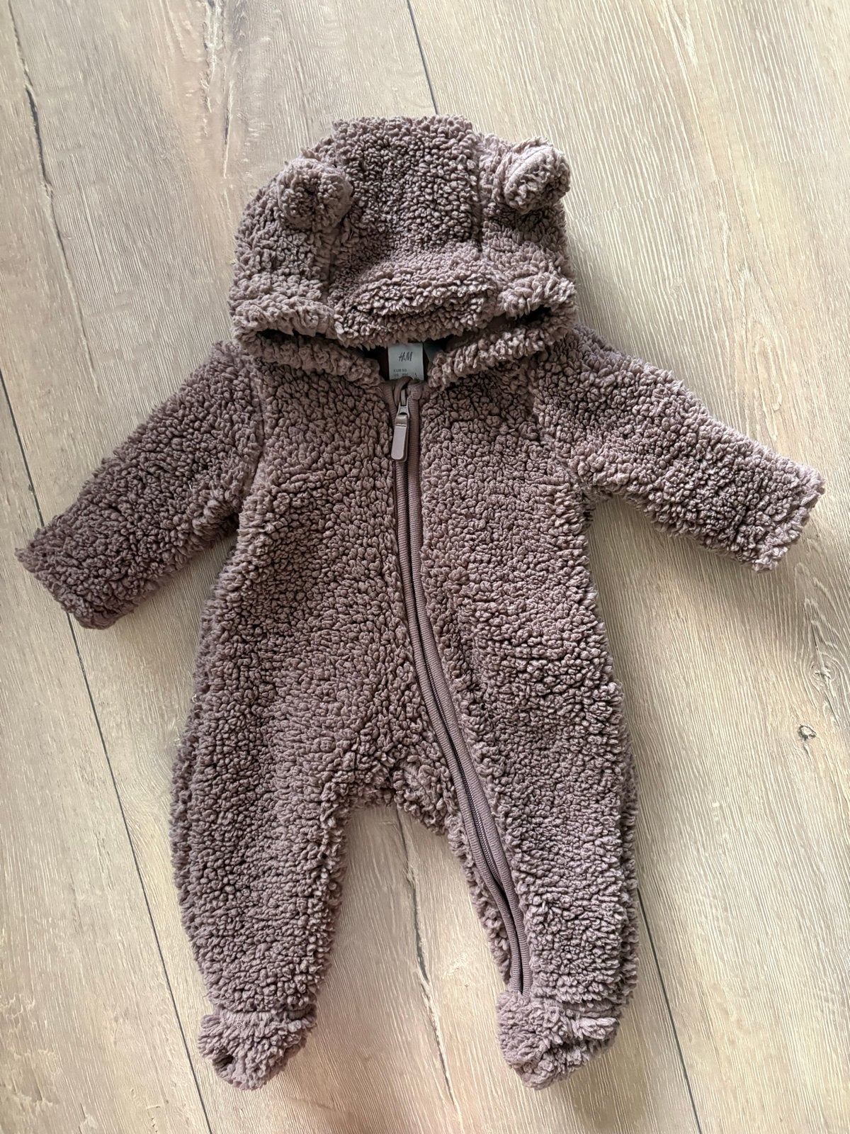 H&M Teddy Pakje Maat 50 - Bruin met Oortjes, Kinderen en Baby's, Verzenden, Nieuw, Jongetje of Meisje, Pakje