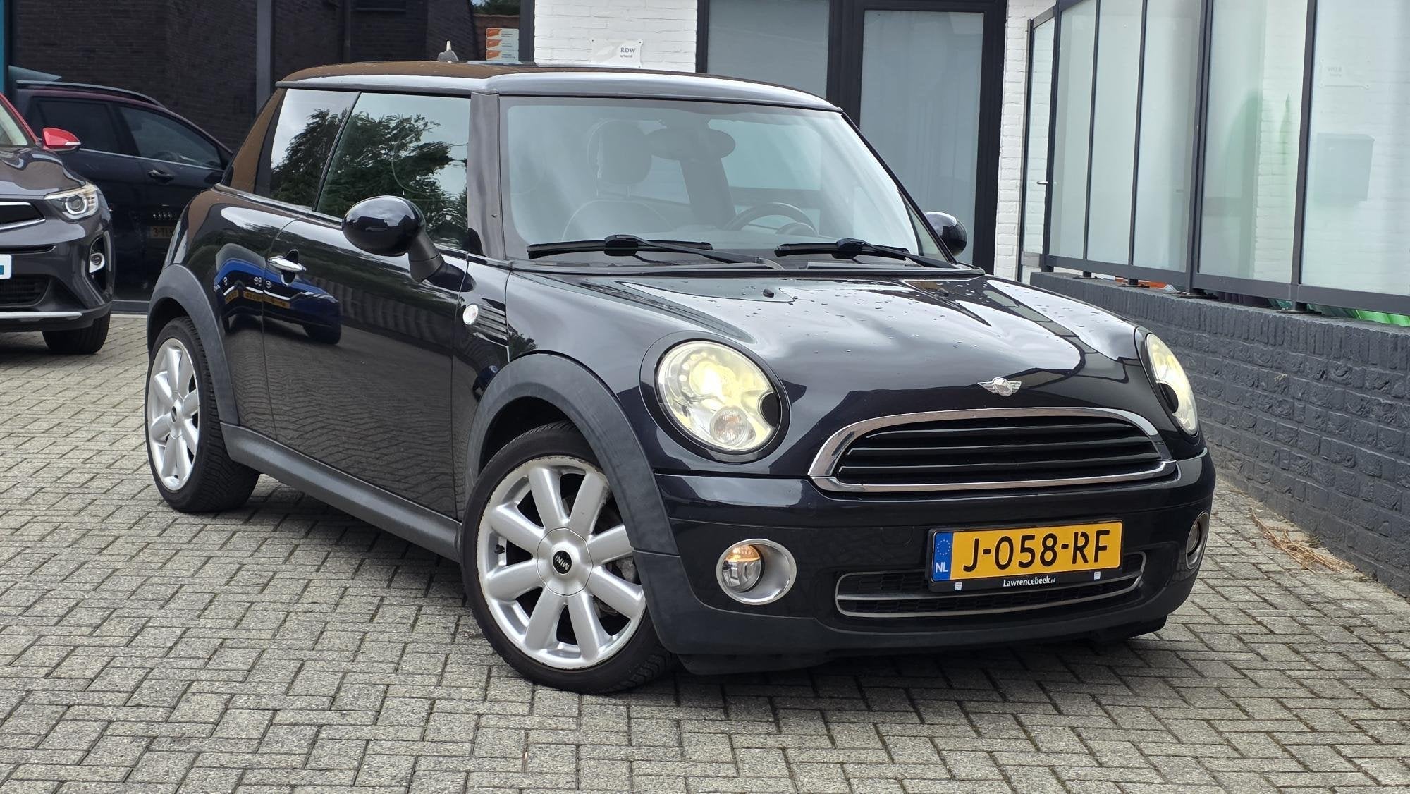 MINI 3-Deurs 1.6 Cooper 120pk Navi, Panoramadak, Leer, Winte, Auto's, Voorwielaandrijving, Gebruikt, 750 kg, 4 cilinders