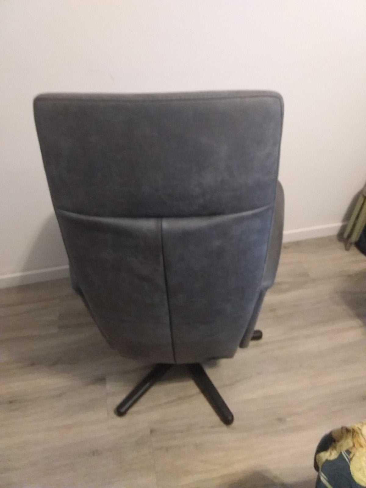 Te koop aangeboden relaxfauteuil Famus 45, Ophalen, Rond