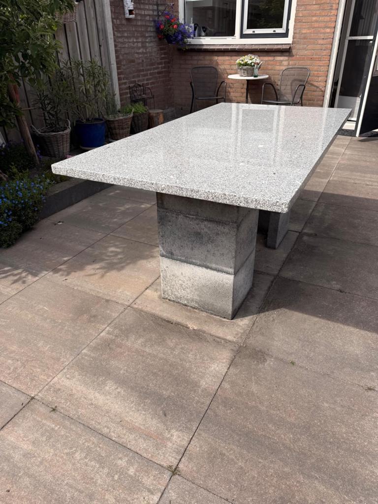 Granieten Tuintafel met Beton Onderstel - Grijs (170x90cm), Tuin en Terras, Tuintafels, Ophalen, Zo goed als nieuw, Rechthoekig