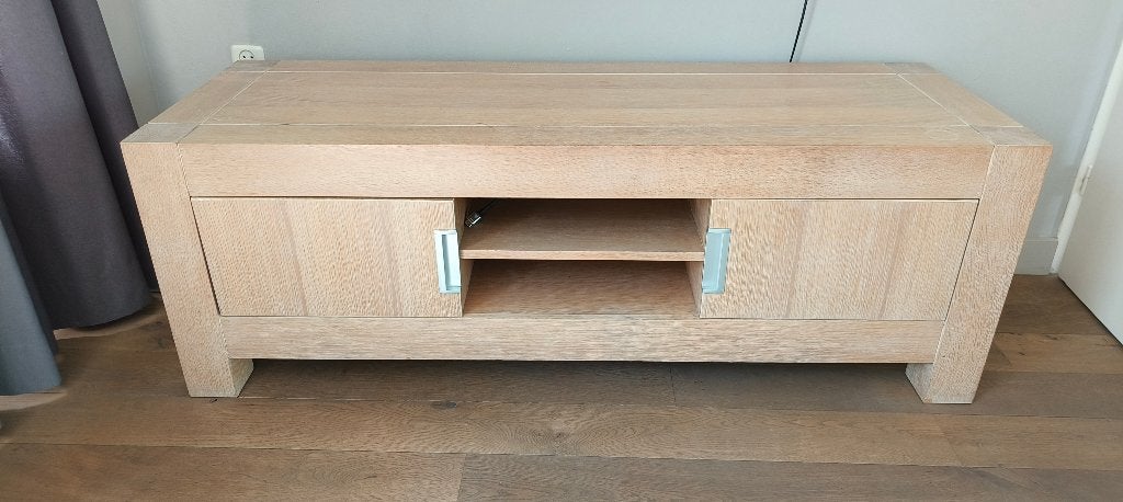 Licht eiken TV-meubel van Goossens – tijdloos en degelijk, Gebruikt, 150 tot 200 cm, Eikenhout, Ophalen of Verzenden