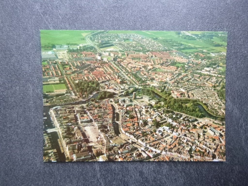 Leeuwarden in vogelvlucht/luchtfoto, Verzamelen, Verzenden, Voor 1920, Friesland