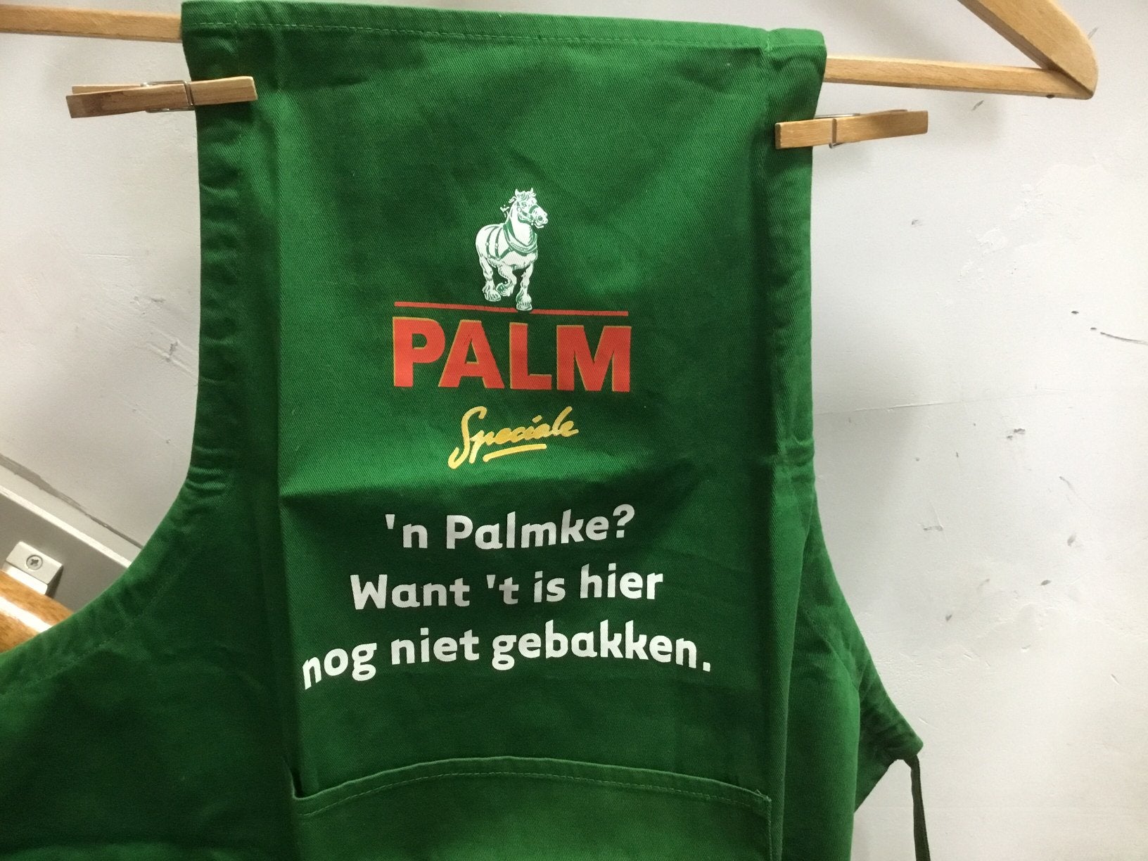 Palmschort en 6 Palm bierglazen met paardje op de voet., Verzamelen, Ophalen of Verzenden, Nieuw, Glas of Glazen, Palm
