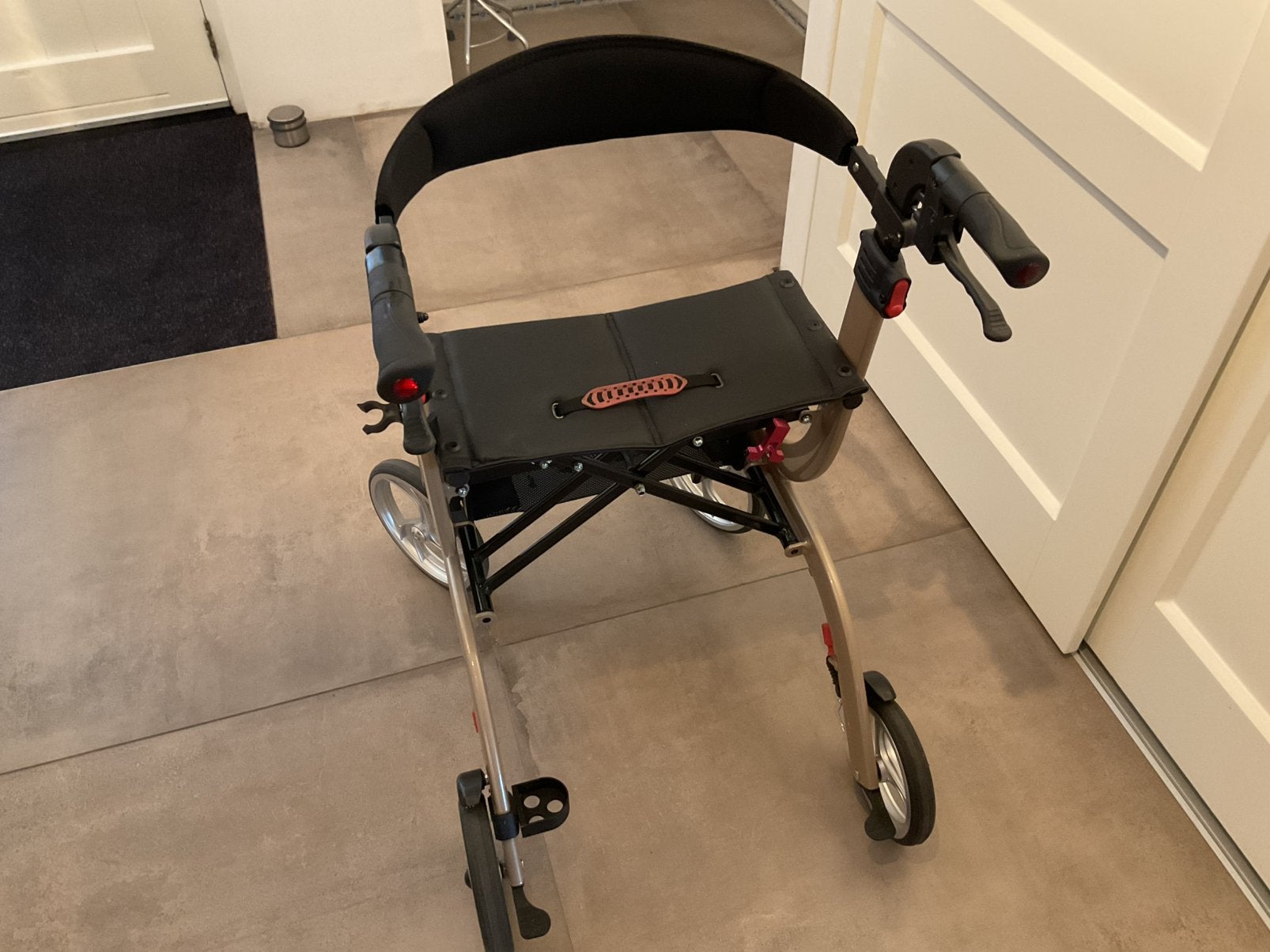 Rollator Drive Nitro maat L, Diversen, Rollators, Ophalen, Zo goed als nieuw