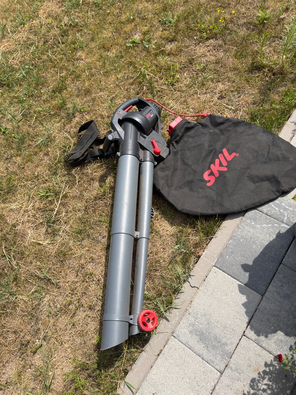 SKIL Bladblazer/Bladzuiger met versnipperfunctie, Ophalen, Gebruikt, Handgedragen, Met opvangzak