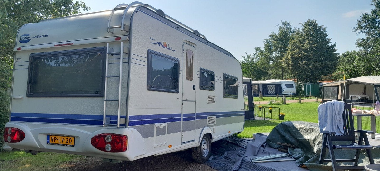 Hobby caravan 500 uff Excellent, Queensbed en ruime rondzit, Caravans en Kamperen, Caravans, Hobby, Particulier, Ringverwarming