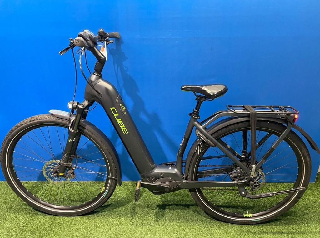 Cube Touring Performance L. 500Wh Dames Grijs 50cm 2021, Gebruikt, -, - 0
-, NL, 47 tot 51 cm