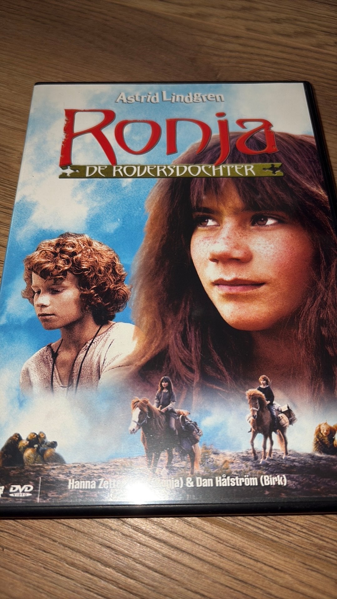 Ronja de Roversdochter van Astrid Lindgren uit 1984., Alle leeftijden, Ophalen of Verzenden, Zo goed als nieuw