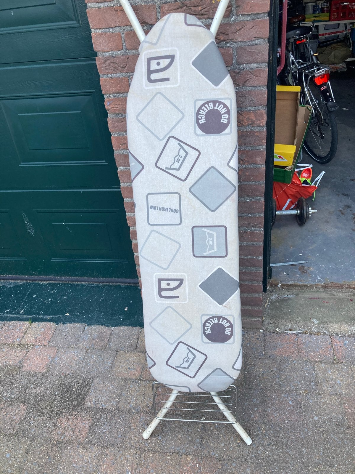 Strijkplank met patroon - Handig en opvouwbaar, Ophalen of Verzenden, Gebruikt