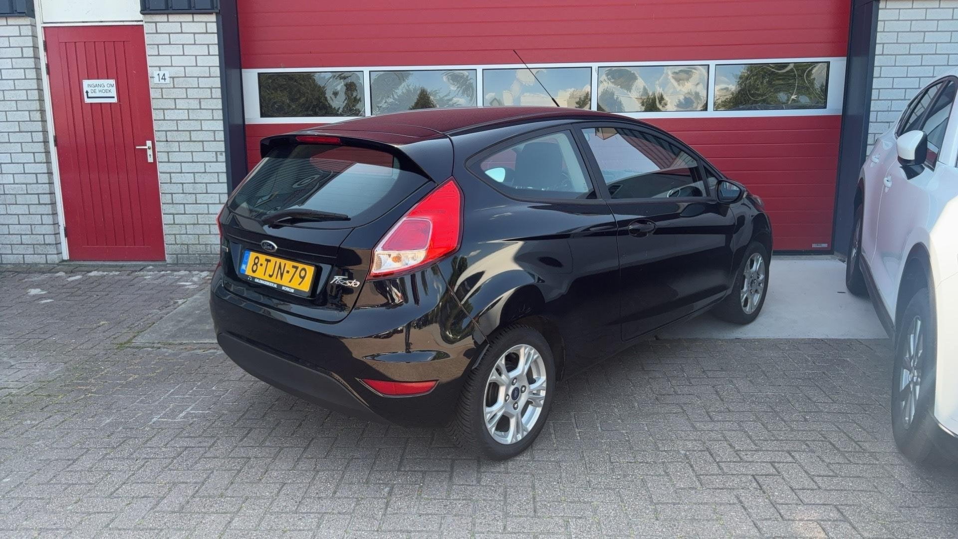 Ford Fiesta 1.6 TDCi Lease Style NWE D-RIEM / AIRCO / BLUETO, Voorwielaandrijving, Euro 5, Stof, Gebruikt