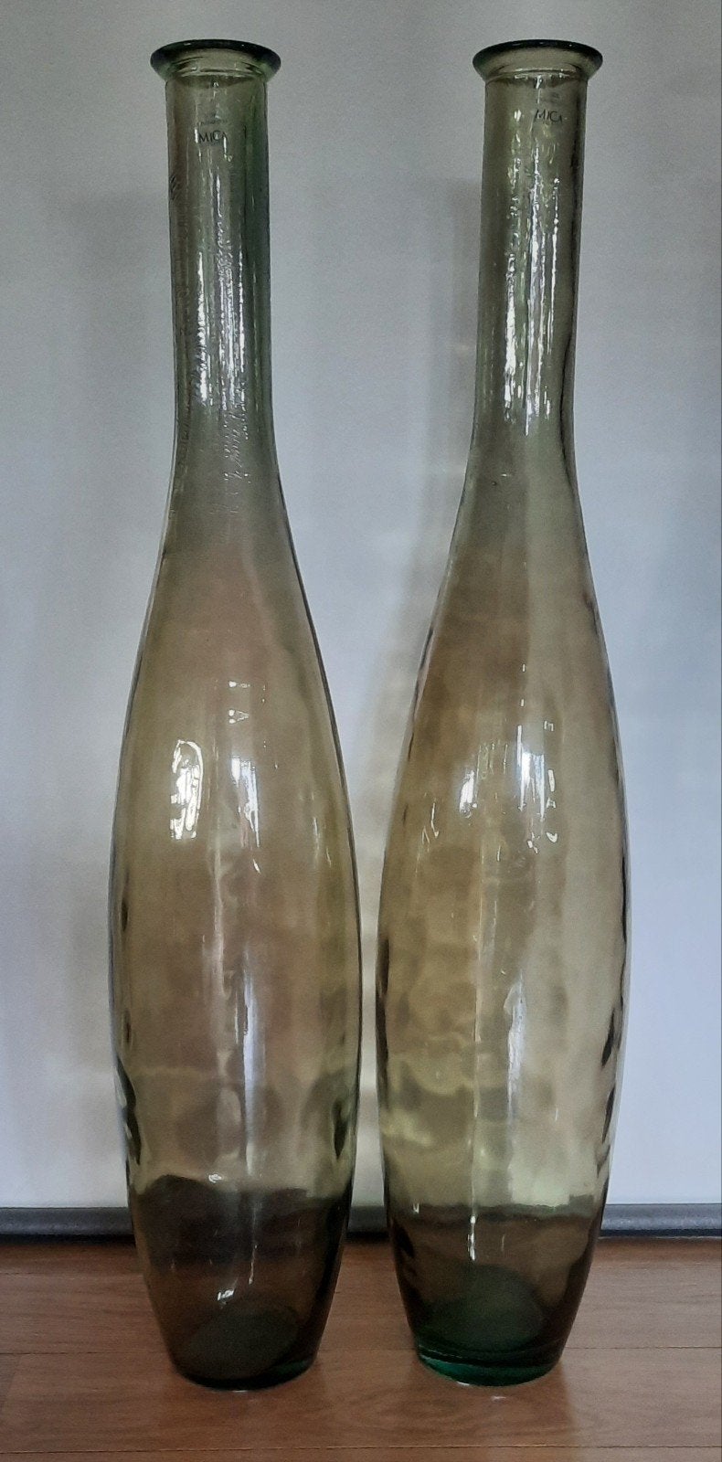 2 prachtige vazen van 100 cm hoog van gekleurd glas, Ophalen, 100 cm, Groen, Gerecycled glas
