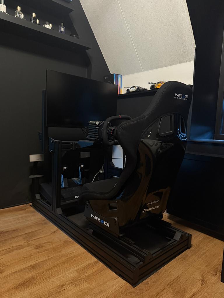 Volledige Race Simulator: Sim rig, wheelbase, stuur, etc., Ophalen, Zo goed als nieuw