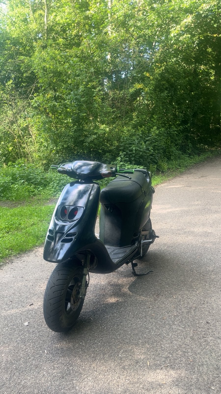 Piaggio Typhoon 70cc met ddl uitlaat brom met wok, Fietsen en Brommers, Scooters | Piaggio, Zo goed als nieuw, Overige modellen
