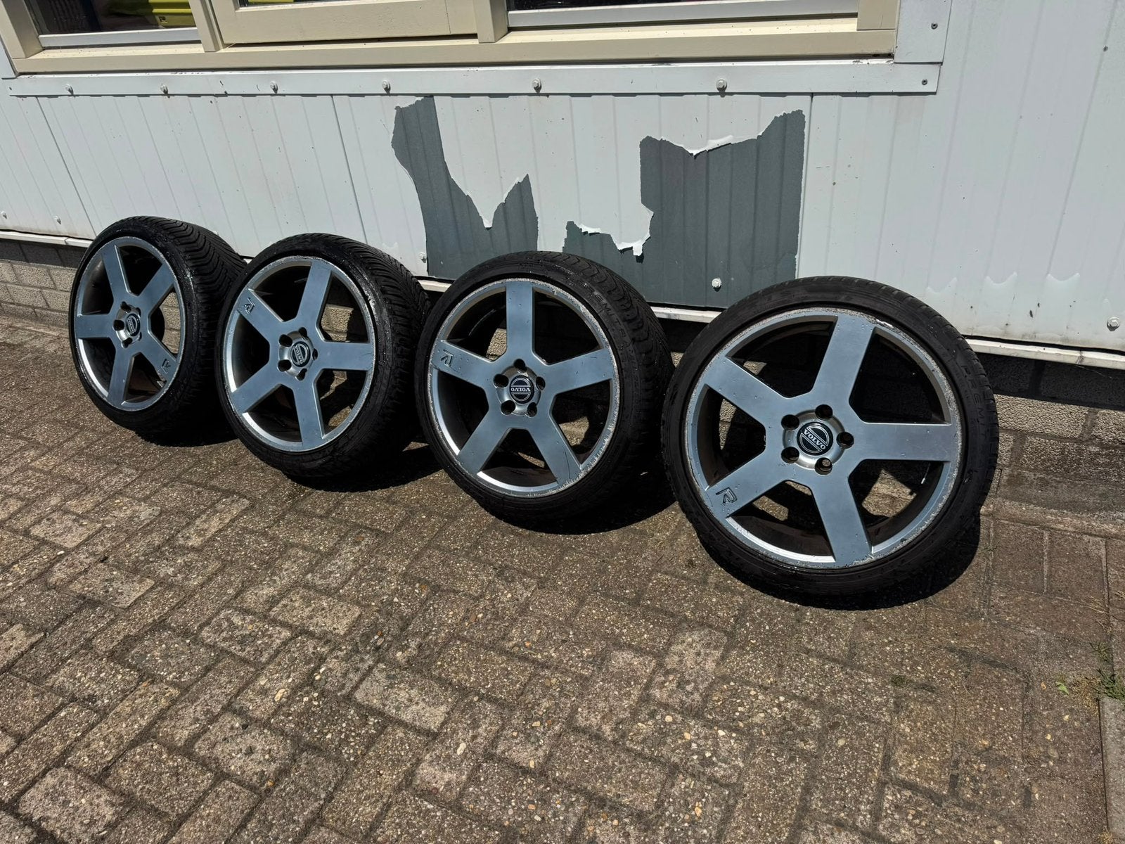 Volvo R velgen 18” allseason, Auto-onderdelen, Banden en Velgen, Ophalen, 18 inch, Velg(en), Zomerbanden