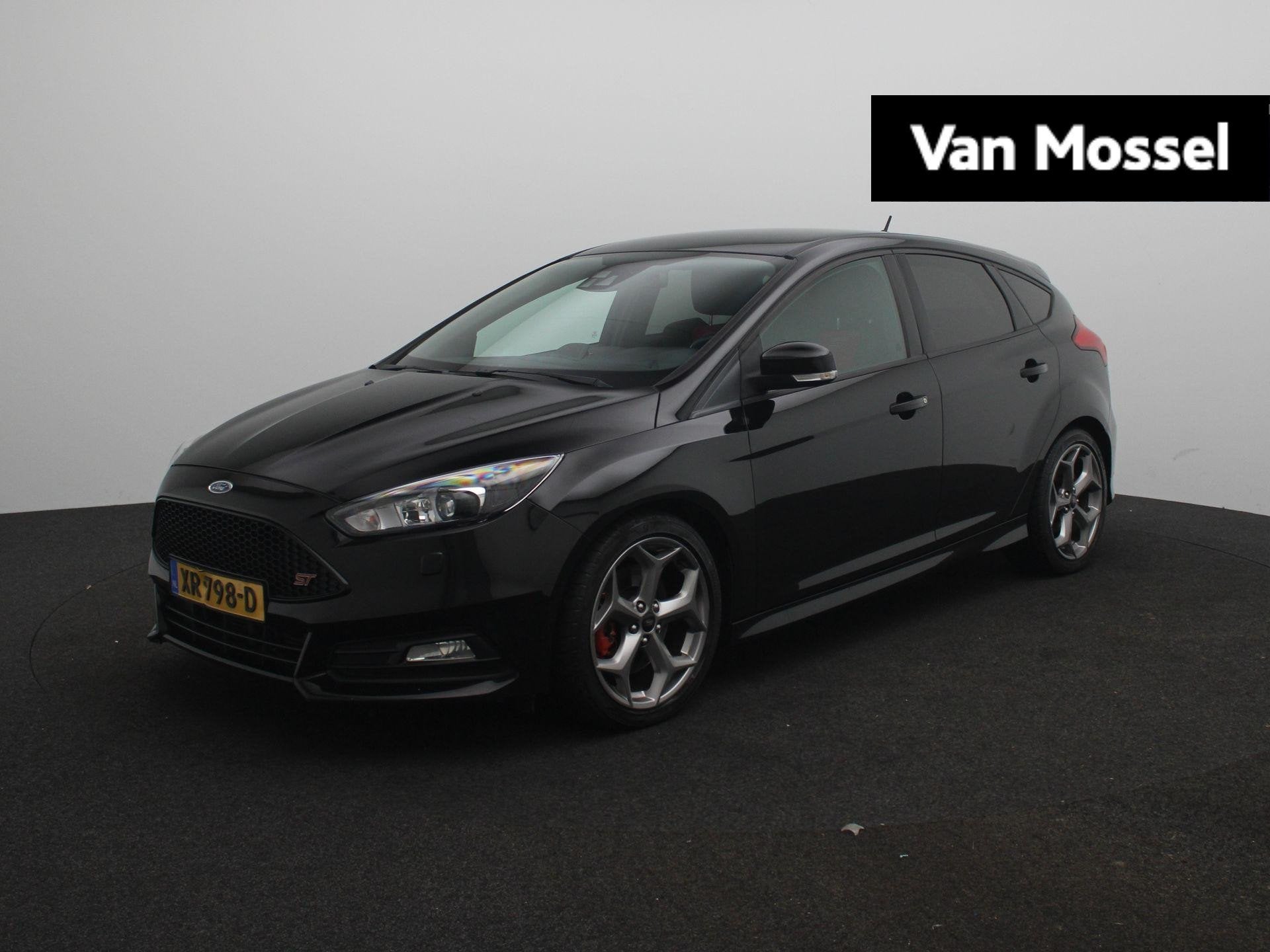 Ford Focus 2.0 ST | Winterpakket | Achteruitrijcamera | Spor, 12 maanden, 15 km/l, Gebruikt, Euro 6