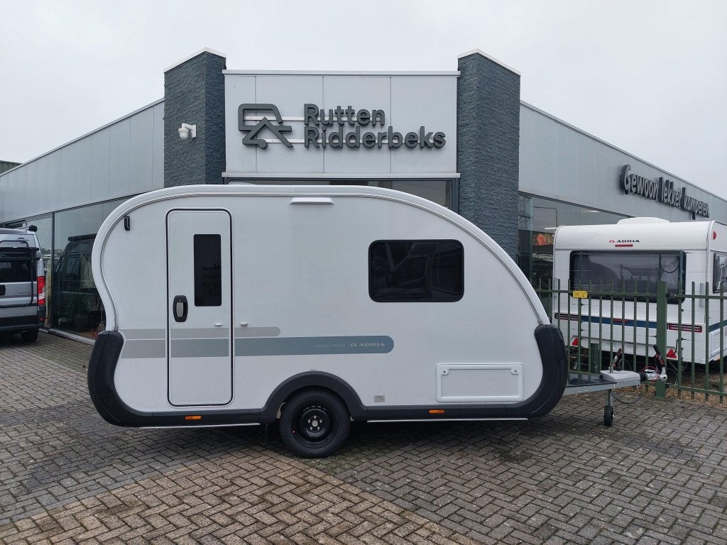 Adria Action 391 LH, Caravans en Kamperen, Caravans, Overige typen, Standaardzit, Tot en met 2, Bedrijf