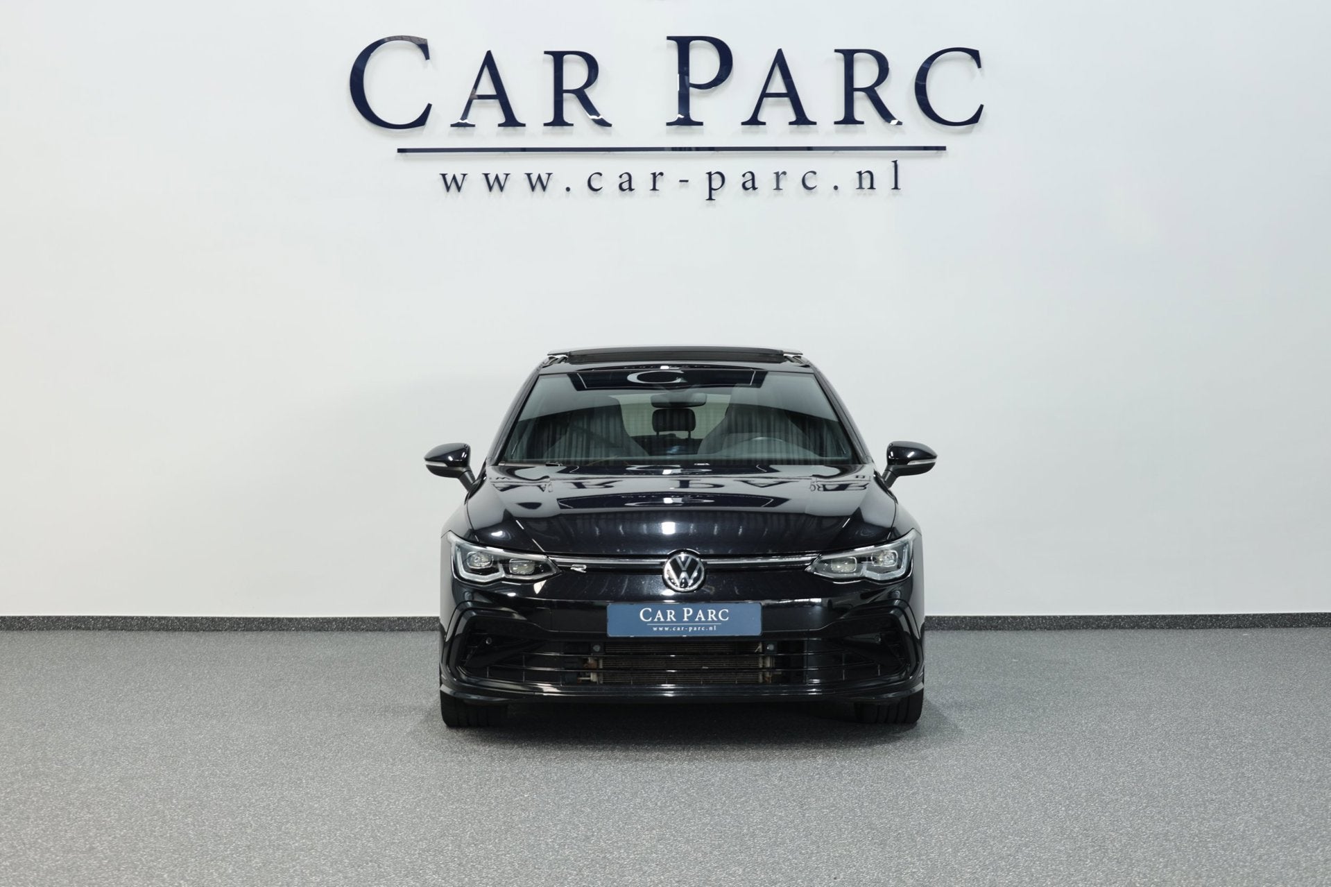 Volkswagen Golf 1.5 eTSI R-Line IQ+LED/VIRTUAL/SFEER/ALCANTA, Auto's, Dealer onderhouden, 4 cilinders, 150 pk, Alcantara