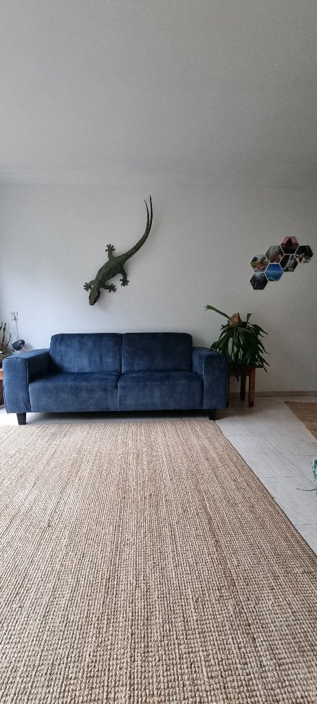 Mooie blauwe velourse 2 zitbank te koop, Ophalen, Gebruikt, Vintage, Tweepersoons