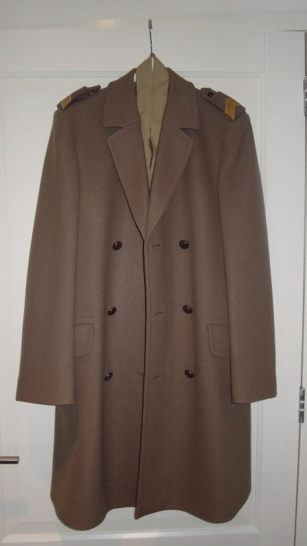 Militaire lange overjas / winterjas. 100 % wol, maat 47, Ophalen of Verzenden, Landmacht, Nederland, Kleding of Schoenen
