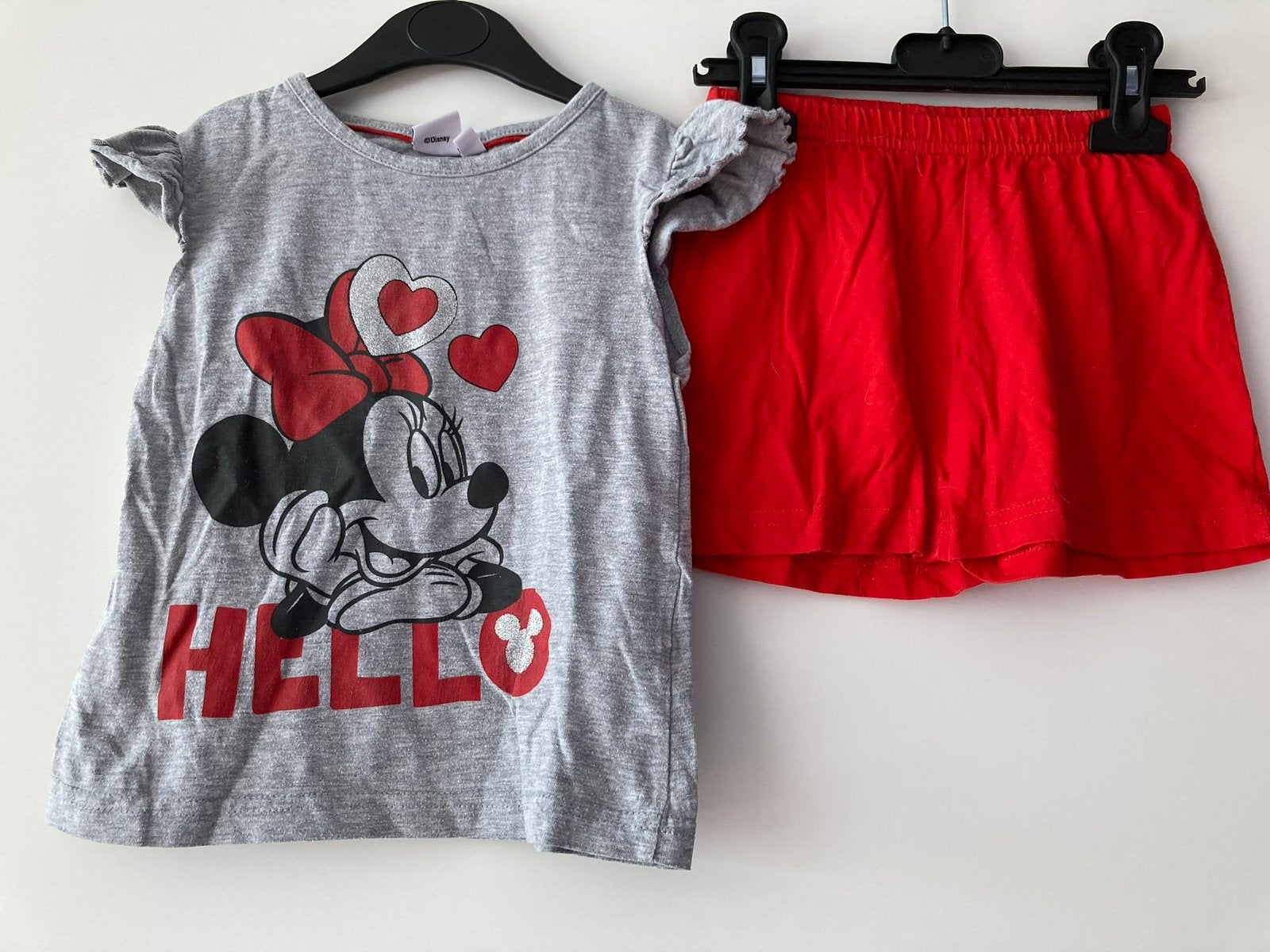 Nette Minnie Mouse Disney pyjama / shortama maat 92/98, Ophalen of Verzenden, Zo goed als nieuw, Meisje, Nacht- of Onderkleding