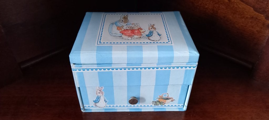 Beatrix Potter doosje Peter Rabbit met lade en spiegel, Ophalen of Verzenden, Gebruikt