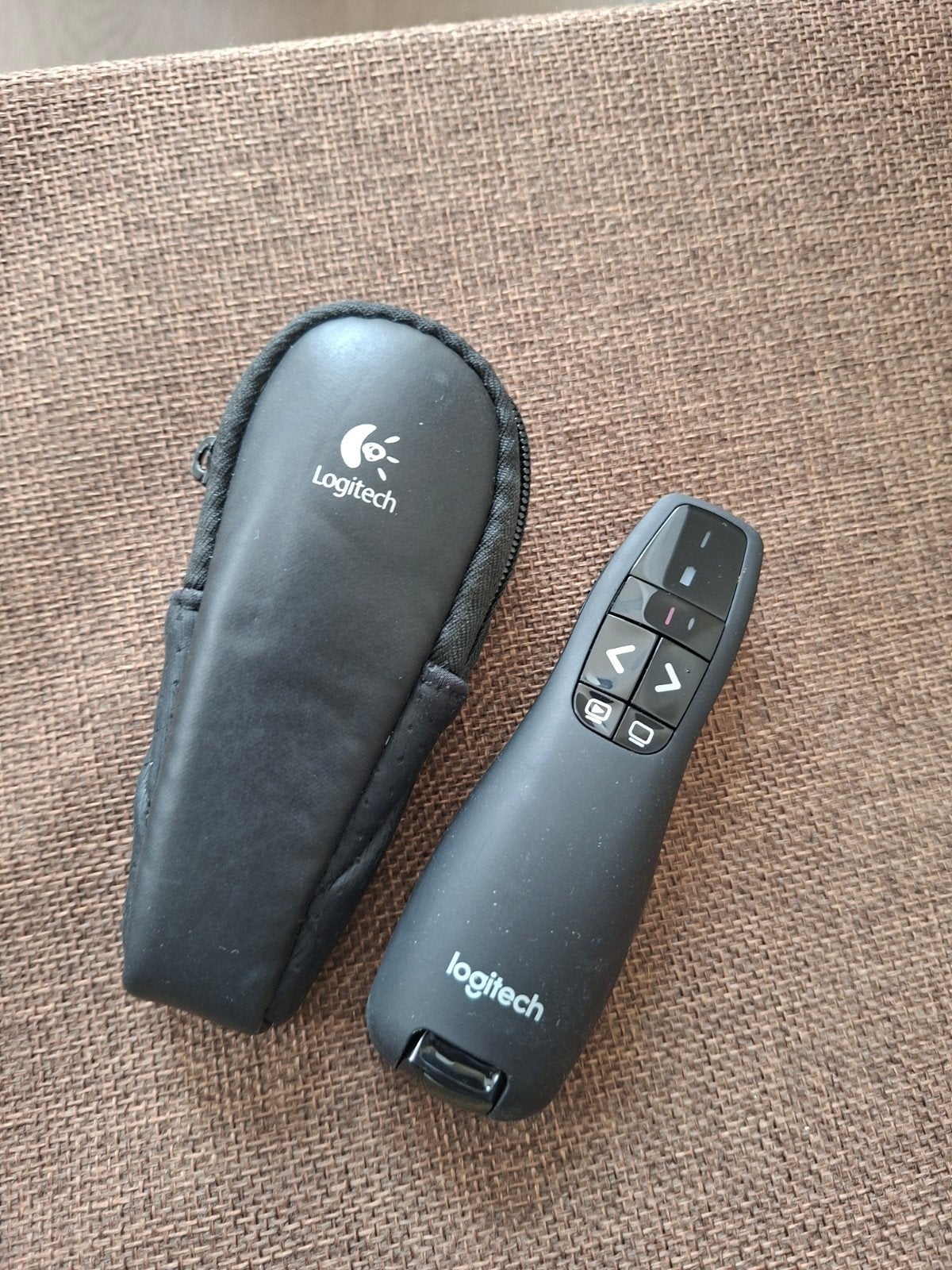 Logitech Presenter Afstandsbediening met Laserpointer, Computers en Software, Ophalen of Verzenden, Gebruikt, Logitech, ChromeOS
