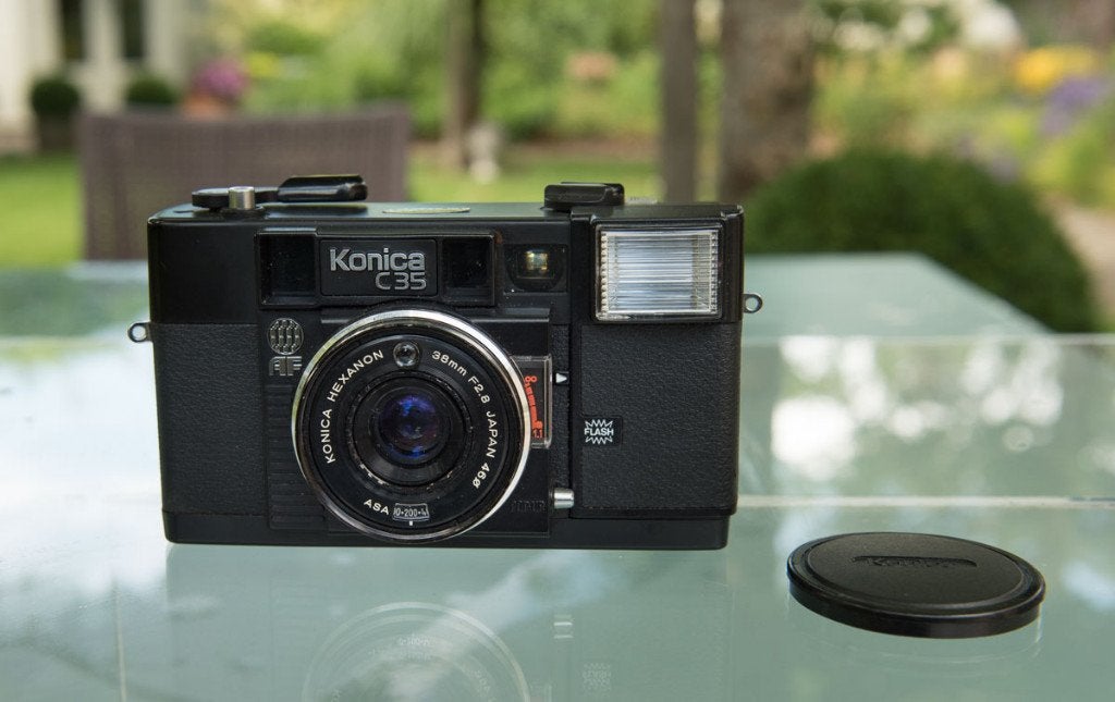 Konica C35 camera, Audio, Tv en Foto, Fotocamera's Analoog, Ophalen, Gebruikt, Compact, Konica