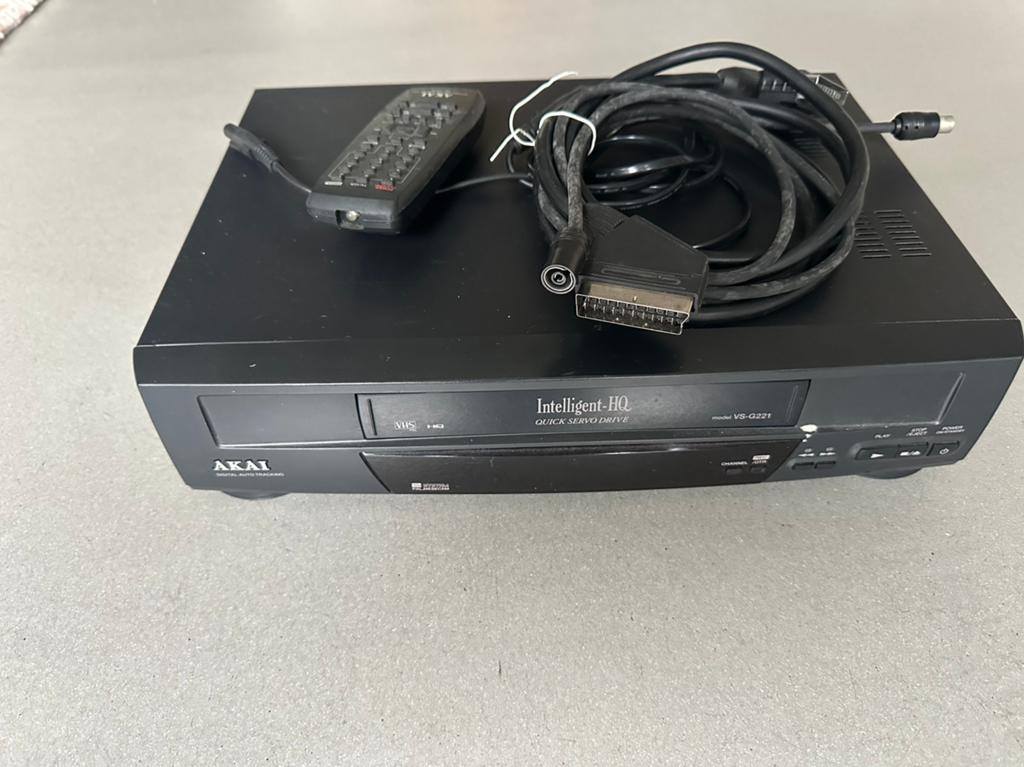Akai VHS recorder, Ophalen, Zo goed als nieuw, Overige merken
