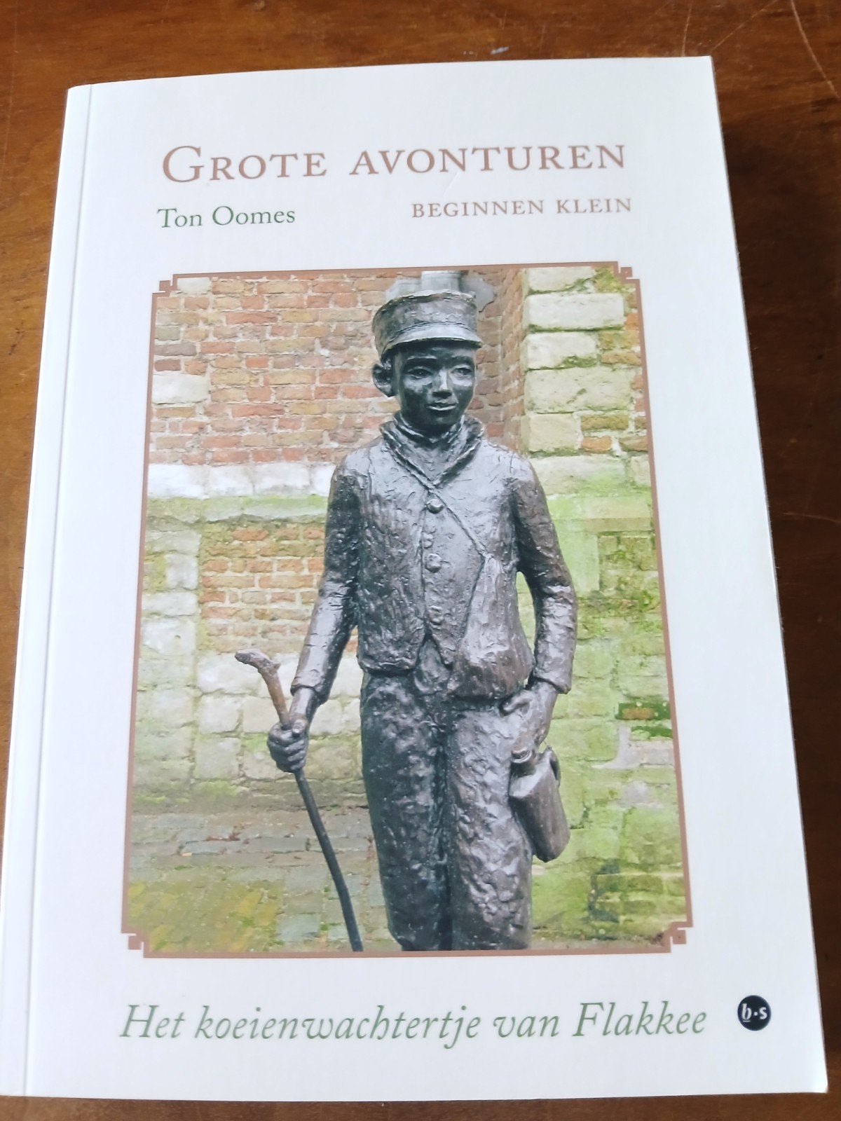WD015. Grote Avonturen  Ton Oomes - Het Koeienwachtertje, Ophalen of Verzenden, Zo goed als nieuw, Ton Oomes, Nederland