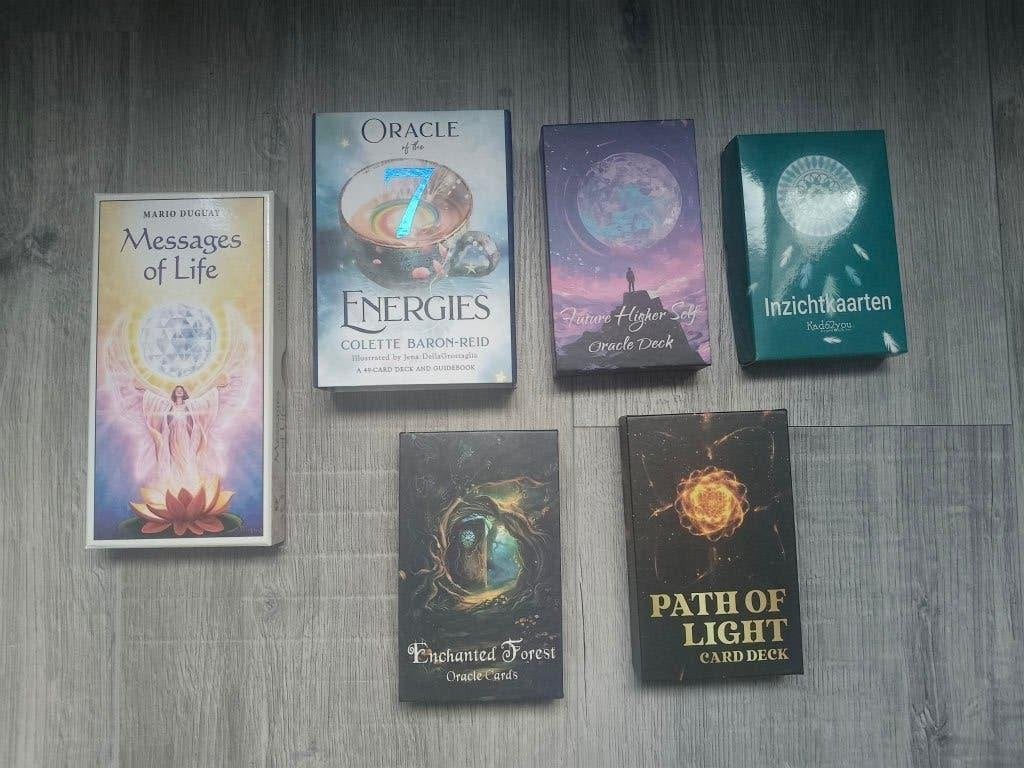spirituele kaarten van de foto, Boeken, Esoterie en Spiritualiteit, Ophalen of Verzenden, Zo goed als nieuw, Tarot of Kaarten leggen