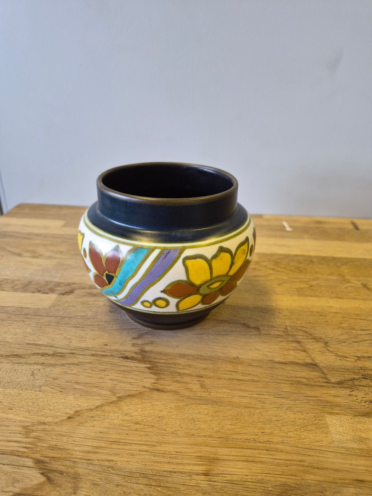 Vintage Gouds Plateel Vaasje - Handgeschilderd Bloemmotief, Ophalen