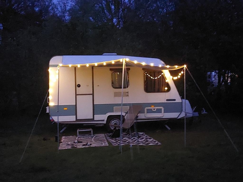 Adria Linea, Caravans en Kamperen, Caravans, Particulier, tot en met 4, 500 - 750 kg, Overige, Adria, Dwarsbed, Dwars-stapelbed
