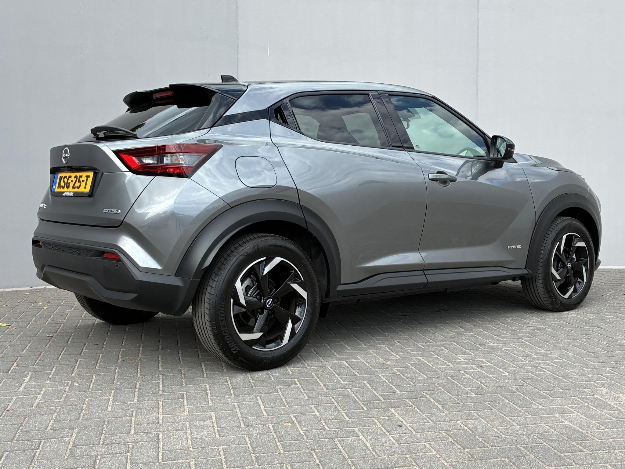 Nissan Juke 1.6 Hybrid N-Connecta / Fabrieksgarantie tot 03-, Auto's, Gebruikt, Bedrijf, Hybride Elektrisch/Benzine, SUV of Terreinwagen