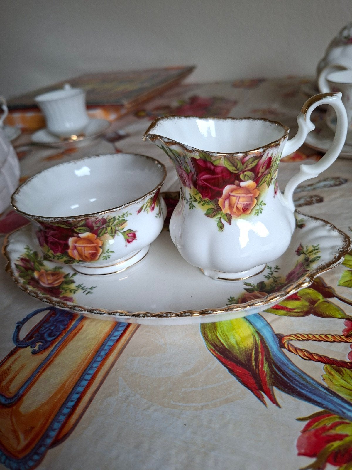 Royal Albert Old Country Roses Melkkan en Suikerpot, Ophalen of Verzenden