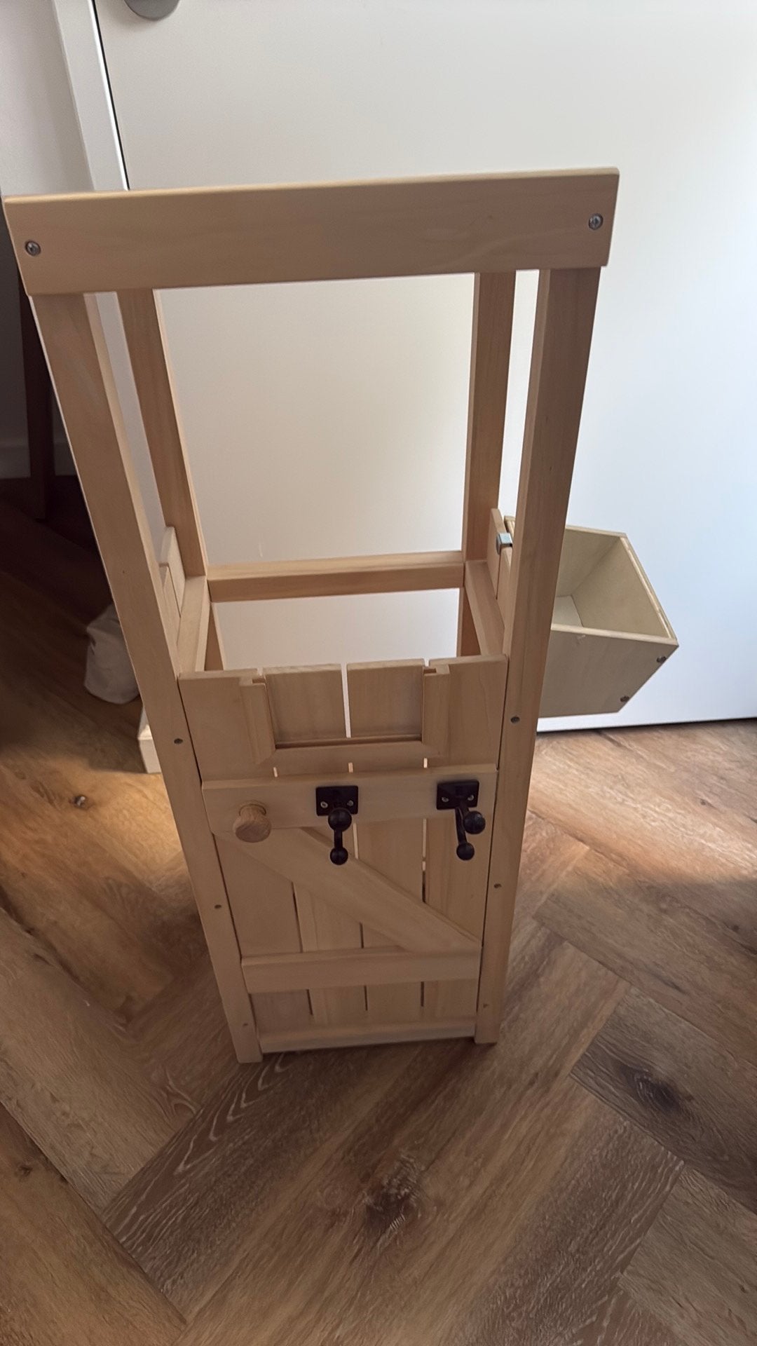 Hobby horse stal van Pipoos als nieuw, Ophalen, Zo goed als nieuw