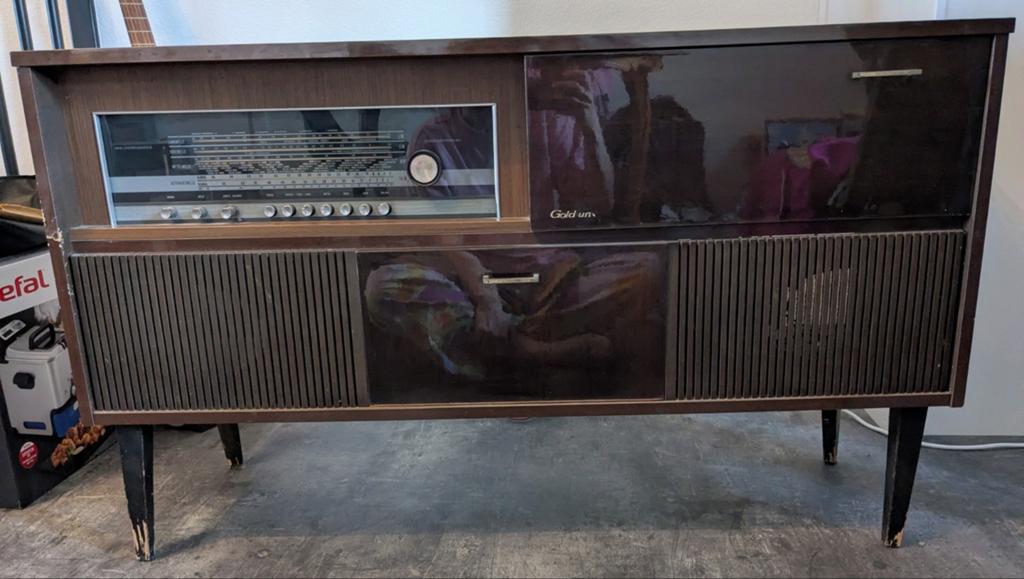 Vintage Goldfunk radiomeubel met platenspeler, Ophalen