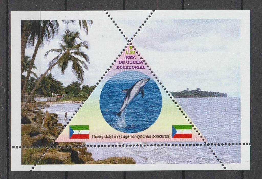DOLFIJNEN- mooi Triangel bl. v GUINEA-Ecu-TRI-11, Verzenden, Postfris, Dier of Natuur