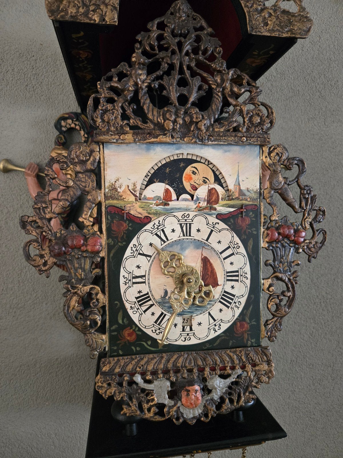 Antieke Friese  Jouster Stoelklok met Handgesneden Details, Antiek en Kunst, Antiek | Klokken, Ophalen