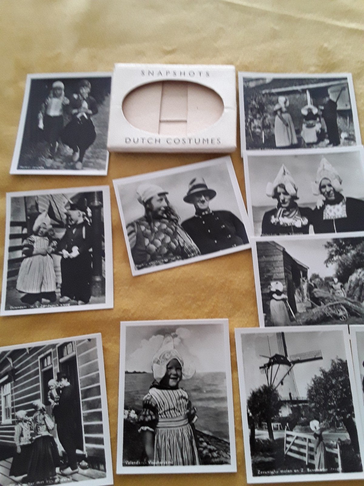 Set van 12 vintage ansichtkaarten - Nederlandse klederdracht, Verzamelen, Gebruikt, Foto, Klederdracht, Ophalen of Verzenden