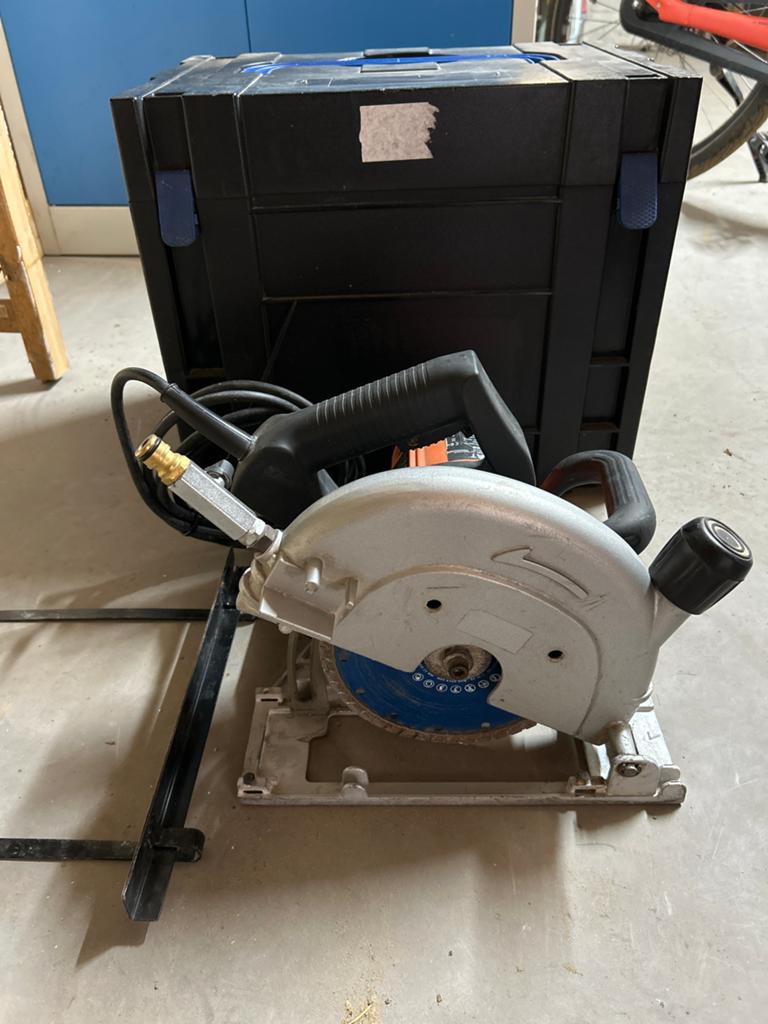 Carat TC-1800B Invalzaag - Krachtige Zaagmachine, Gebruikt, Invalzaag, Ophalen of Verzenden, 30 tot 70 mm